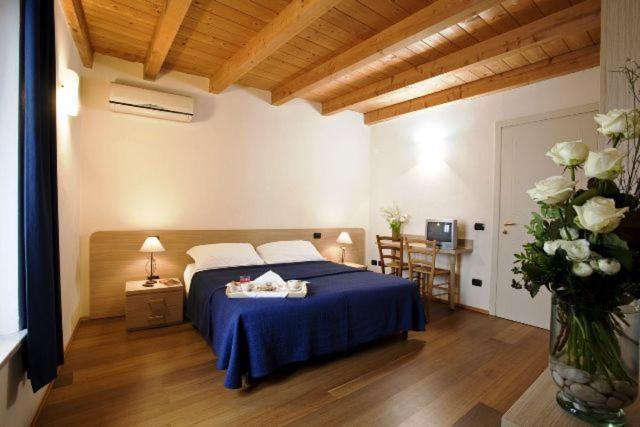 Arena Inn B&B Verona Szoba fotó